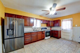 245 Orange Ave in Irvington, NJ - Building Photo - Building Photo