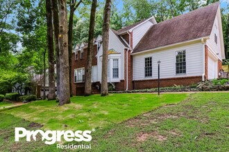 329 Ericson Rd in Memphis, TN - Building Photo - Building Photo