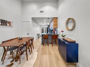 13704 Flagstone Ln in Dallas, TX - Building Photo - Building Photo