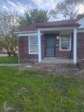 18842 Moross Rd in Detroit, MI - Building Photo - Building Photo