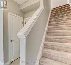 177 Edgevalley Rd in London, ON - Building Photo - Building Photo