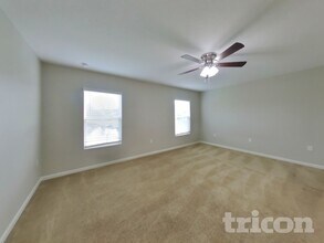 1905 Constitutional Republic Pl in Jacksonville, FL - Foto de edificio - Building Photo