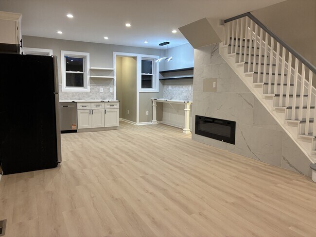 6131 McMahon St in Philadelphia, PA - Building Photo - Building Photo