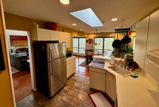 20 Vista Dr, Unit 20 in Manorville, NY - Foto de edificio - Building Photo