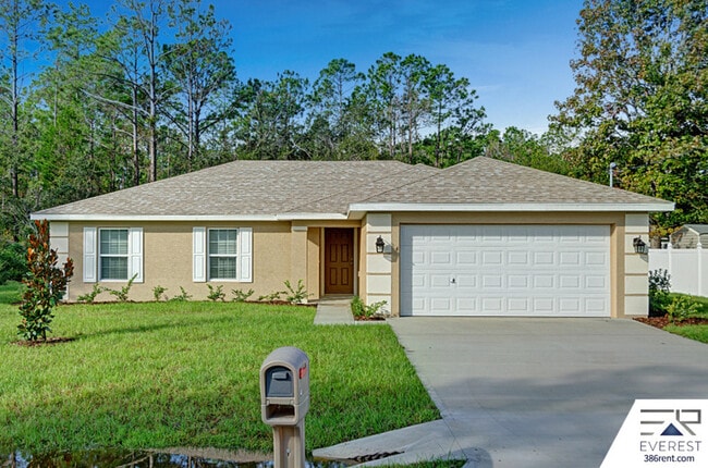4 Sea Beacon Pl in Palm Coast, FL - Building Photo - Building Photo