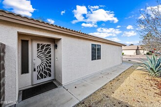 3427 E Marco Polo Rd in Phoenix, AZ - Building Photo - Building Photo