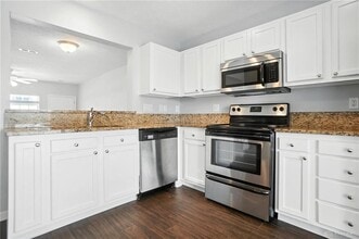 9352 Captiva Bay Dr in Miamisburg, OH - Building Photo - Building Photo