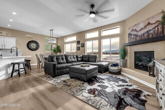 1165 Harbour Cove Ct in Sparks, NV - Building Photo - Building Photo