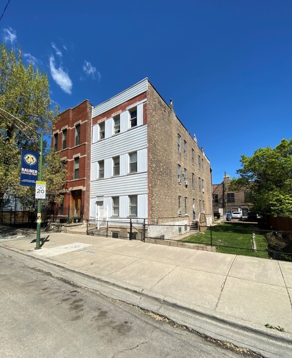 1342-1344 W Ohio St in Chicago, IL - Building Photo