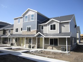 Edgewater Townhomes