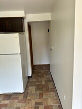 350 Seneca Creek Rd, Unit Apt in West Seneca, NY - Building Photo - Building Photo