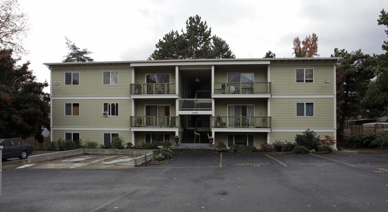 Parker Condominiums in Beaverton, OR - Building Photo