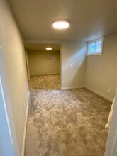 1032 Meadowbrook Dr in Fort Collins, CO - Foto de edificio - Building Photo