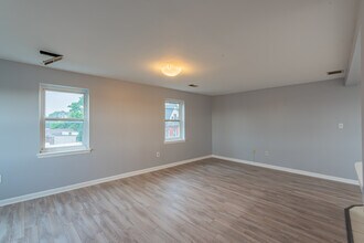 104 N Graham St in Pittsburgh, PA - Building Photo - Building Photo