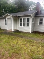 818 Radio Rd in Statesville, NC - Building Photo