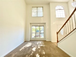 640 Suwanee Lakes Cir NW in Suwanee, GA - Building Photo - Building Photo