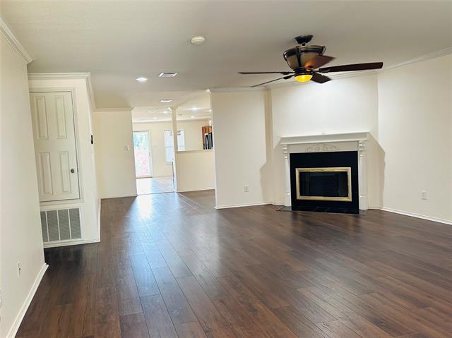704 White Fields Way in Arlington, TX - Building Photo - Building Photo