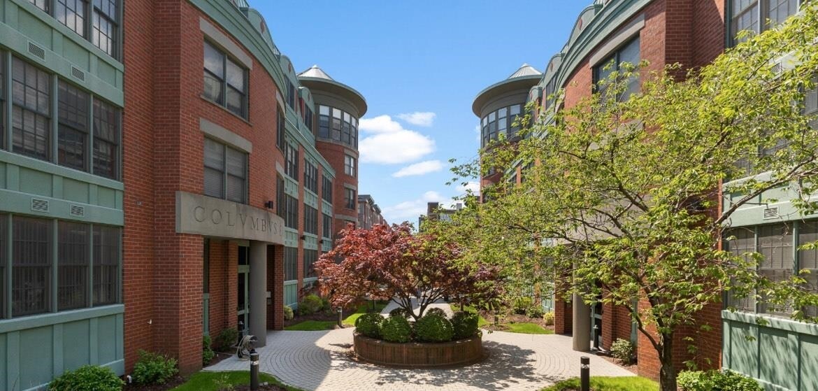 402 9th St in Hoboken, NJ - Building Photo