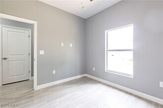 2422 Mae Ave S in Lehigh Acres, FL - Building Photo - Building Photo