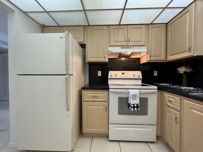 1105 S Flagler Ave in Pompano Beach, FL - Building Photo - Building Photo