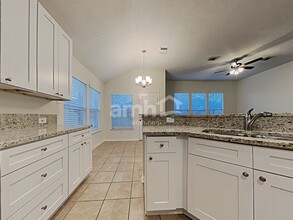 30114 Saw Oaks Dr in Magnolia, TX - Building Photo - Building Photo