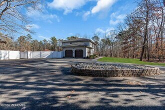 60 Bowman Rd in Jackson Township, NJ - Building Photo - Building Photo