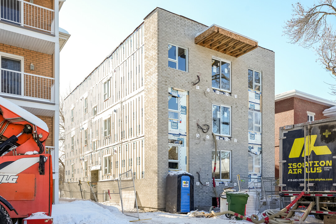 632 Godbout Rue E in Québec, QC - Building Photo