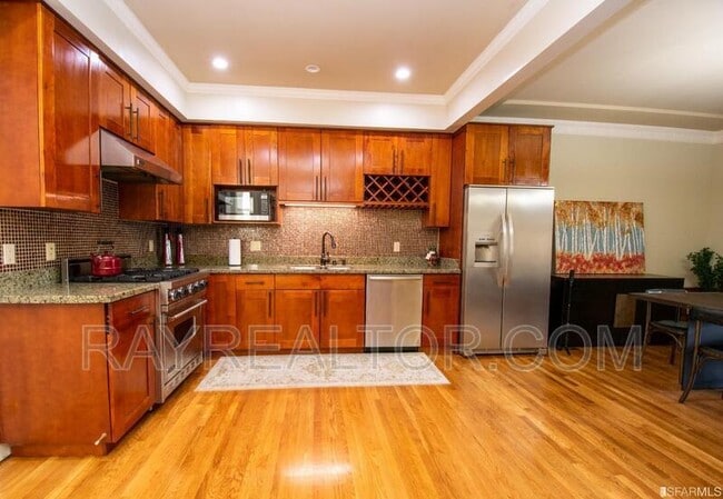 property at 1445 Lombard St