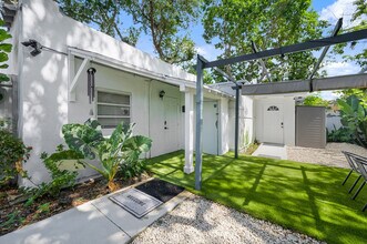 74 NW 70th St in Miami, FL - Building Photo - Building Photo