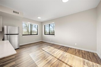 16530 E Warren Ave, Unit 209 in Detroit, MI - Building Photo - Building Photo