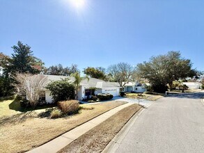 8640 Ashbury Dr in Hudson, FL - Building Photo - Building Photo