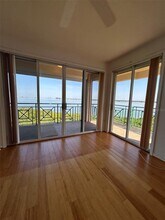 4737 Dolphin Cay Ln S in St. Petersburg, FL - Building Photo - Building Photo