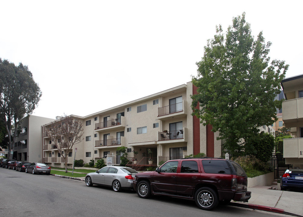 The John Charles Apartments in Los Angeles, CA - Building Photo