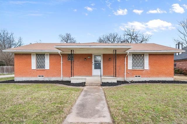 309 E Ross St in Waxahachie, TX - Building Photo - Building Photo