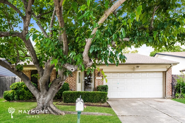 property at 2211 Benbrook Dr