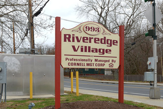 Riveredge Village Apartments in Providence, RI - Building Photo - Building Photo