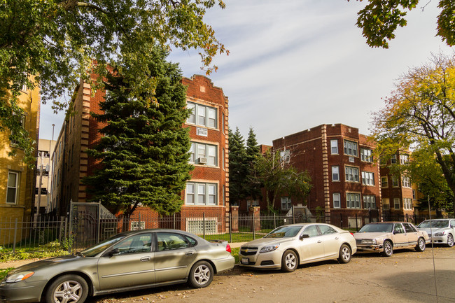1126-1134 N Lawler Ave in Chicago, IL - Foto de edificio - Building Photo
