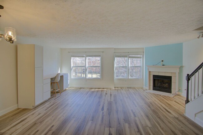 1280 Orange Leaf Ct NW in Christiansburg, VA - Building Photo - Building Photo