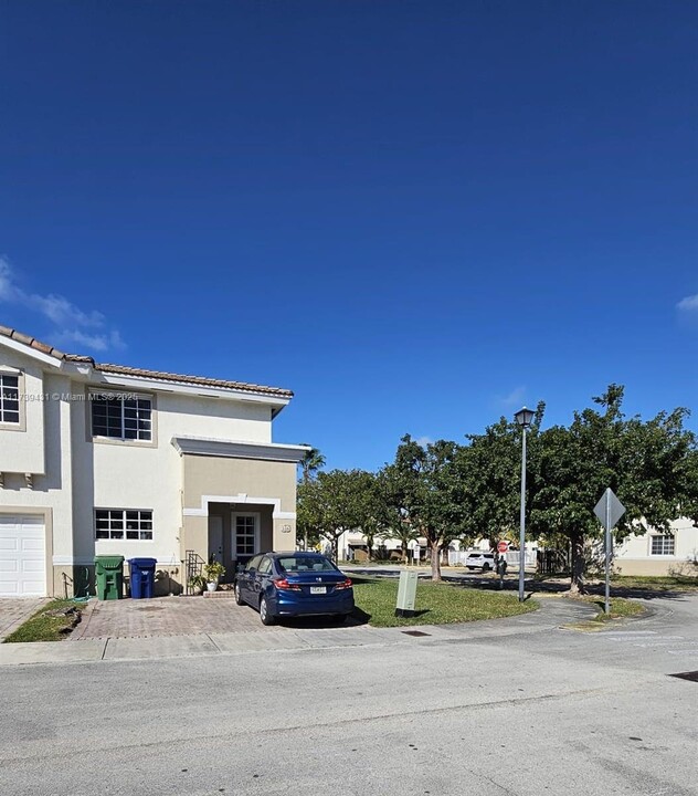 14012 SW 260th St in Homestead, FL - Building Photo