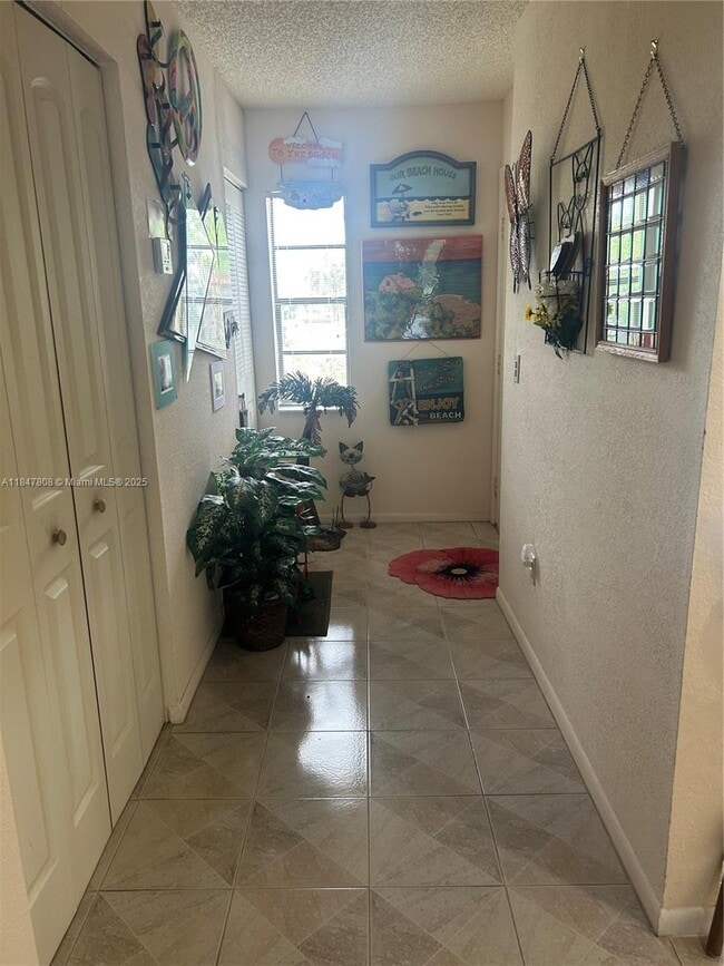 9205 Pecky Cypress Ln in Boca Raton, FL - Building Photo - Building Photo