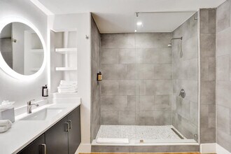 2889 McFarlane Rd, Unit SI ID1504066P in Miami, FL - Foto de edificio - Building Photo