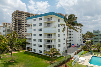 Ocean Sounds Condominiums in Pompano Beach, FL - Building Photo - Building Photo