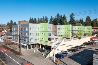 Emerald City Commons in Seattle, WA - Foto de edificio - Primary Photo