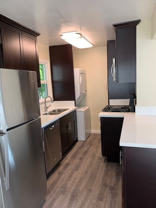 20 N Fremont Ave in Alhambra, CA - Building Photo - Building Photo