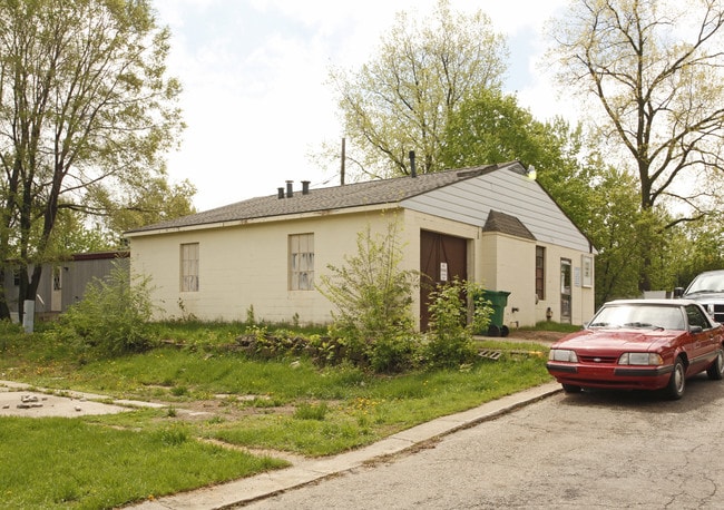 Fairlane Estates Mobile Home Park in Howell, MI - Foto de edificio - Building Photo