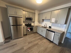 821 N Collington Ave in Baltimore, MD - Building Photo - Building Photo