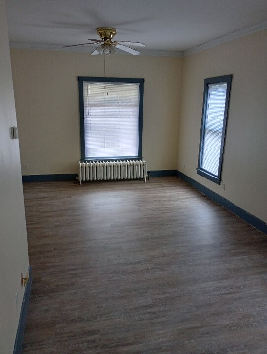 1324 11th Ave SE in Aberdeen, SD - Building Photo