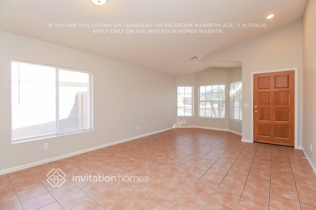 8820 N 44th Ln in Glendale, AZ - Building Photo - Building Photo