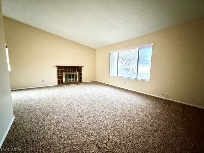 property at 1560 Elaine Dr