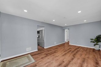 3522 George St in Franklin Park, IL - Foto de edificio - Building Photo